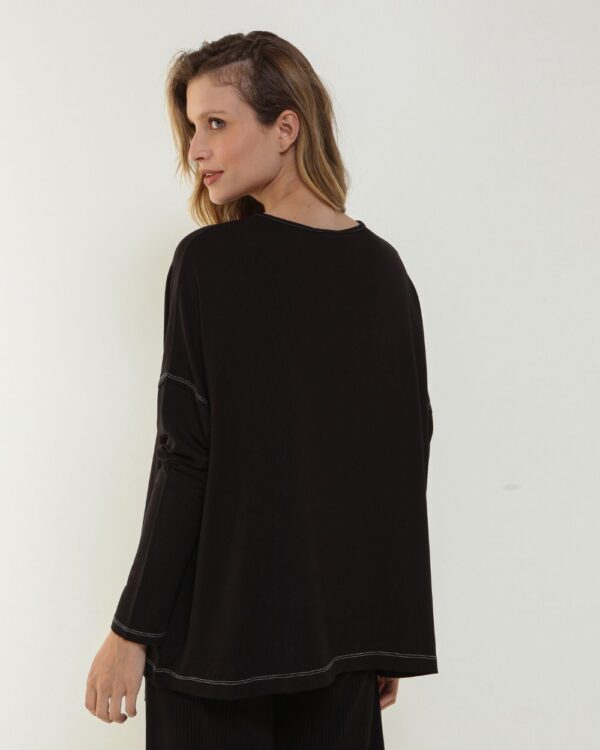 Blusa com Manga Longa em Malha com  Recortes a Fio - Imagem 6