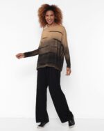 Blusa Feminina em Malha Estampada Com Mangas Compridas - Bege - Imagem 2