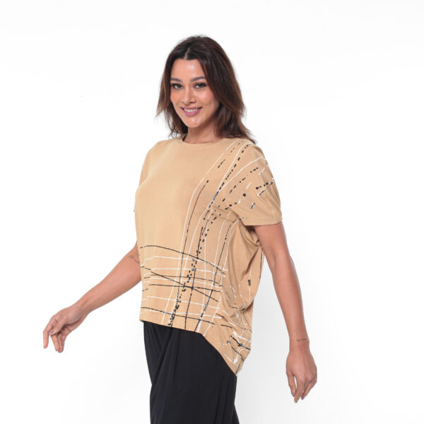 Blusa em Malha Estampada Com Mangas Curtas - Caramelo - Imagem 4