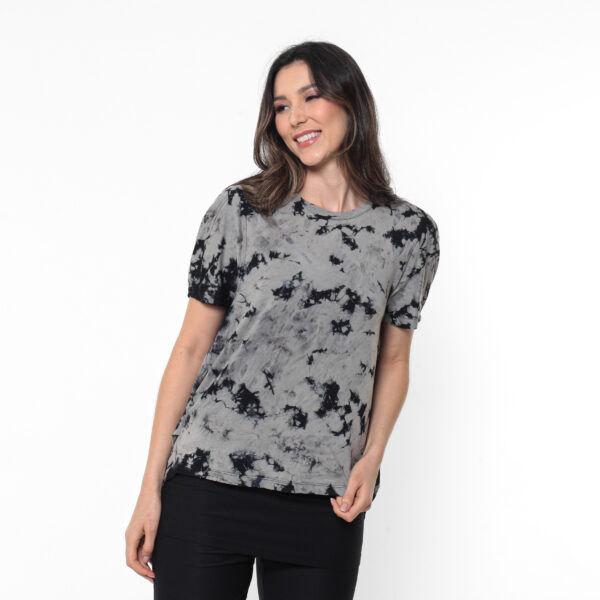 Blusa Feminina Estampada Tie Dye Com Mangas Curtas - Preto - Imagem 4