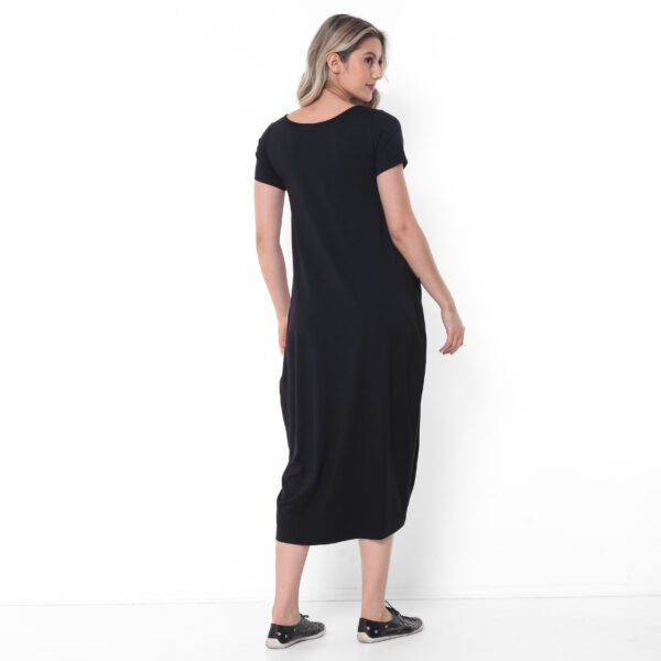 Vestido Estampado em Malha Manga Curta Com Bolsos - Preto - Imagem 4
