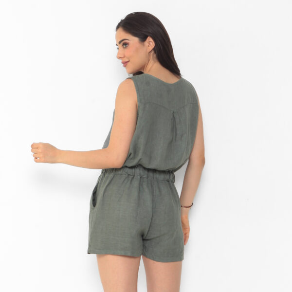 Macaquinho Feminino em Linho Com Bolsos - Imagem 5