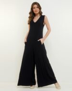 Macacão Feminino Em Malha Com Bolsos e Sem Mangas - Preto