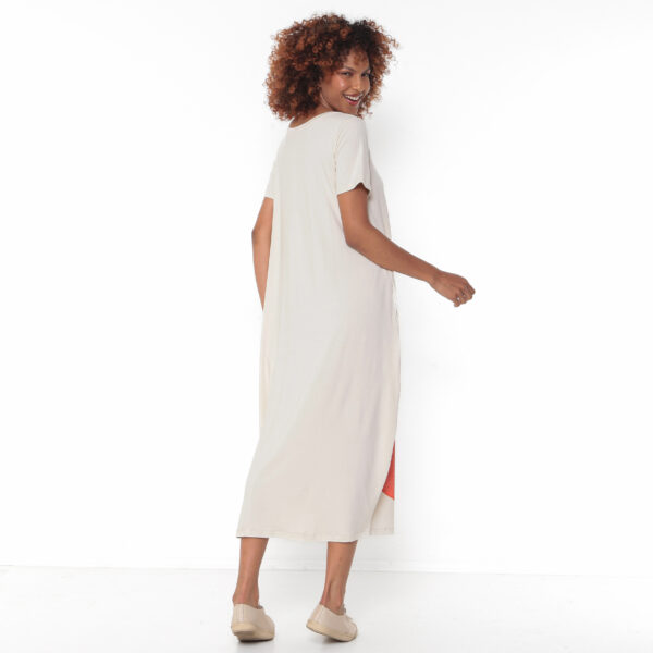 Vestido Em Malha Estampado Com Bolsos - Areia - Imagem 5