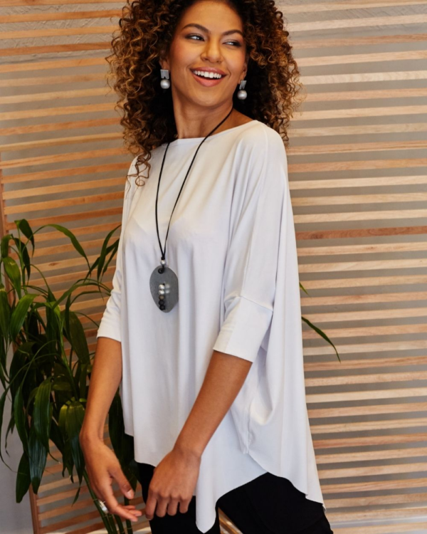Blusa Diagonal Feminina em Malha Lisa - Imagem 1