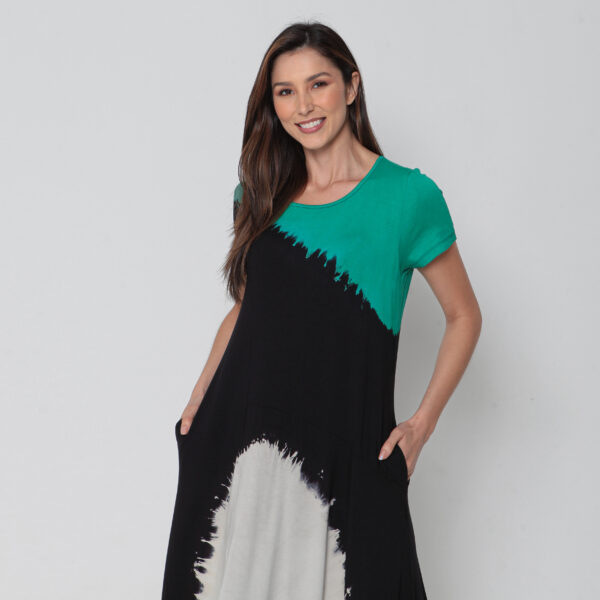 Vestido Em Malha Estampado Mangas Curtas Com Bolsos - Preto - Imagem 3