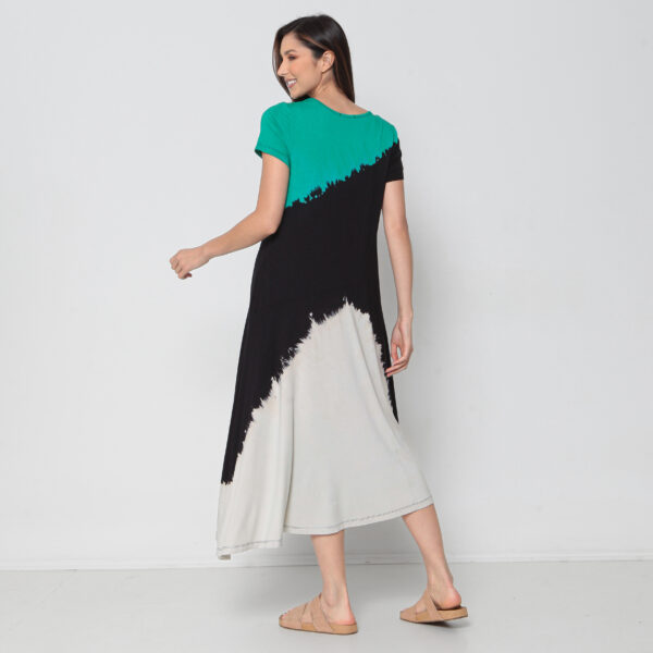 Vestido Em Malha Estampado Mangas Curtas Com Bolsos - Preto - Imagem 5