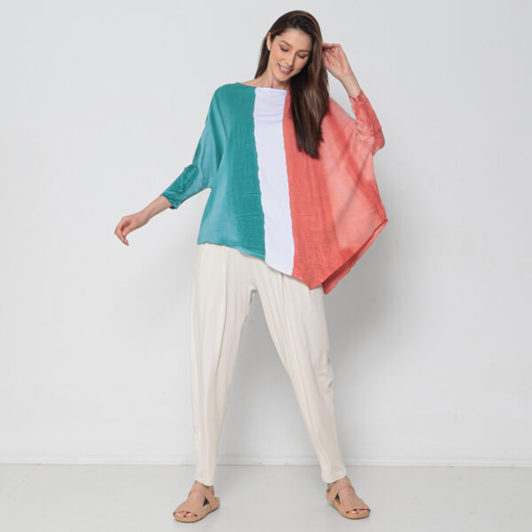 Blusa Feminina Em Malha Estampada Mangas Compridas - Branca - Imagem 2