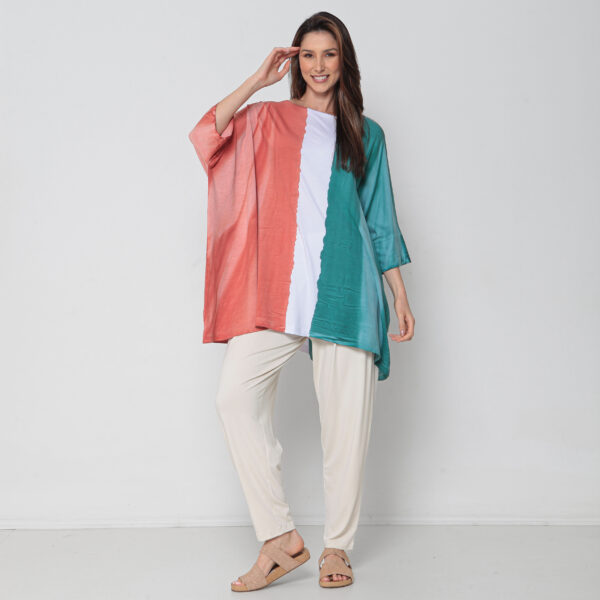 Blusa Feminina Estampada Em Malha - Branca - Imagem 2