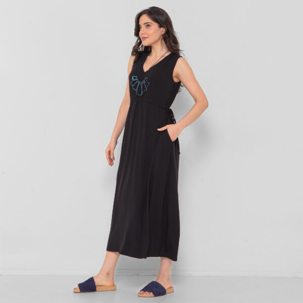 Vestido Em Malha Regata E Decote V Com Bolsos - Preto - Imagem 4