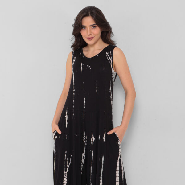 Macacão Feminino Em Malha Estampado Sem Mangas Com Bolsos - Preto - Imagem 3