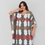 Vestido em Malha Tie Dye Estampado Decote V - Xadrez