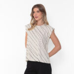 Blusa Feminina Estampada Em Malha - Areia - Imagem 2
