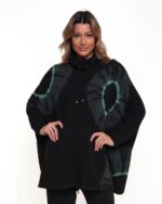 Poncho Em Malha Estampado Gola Rolê E Mangas Compridas - Verde Musgo