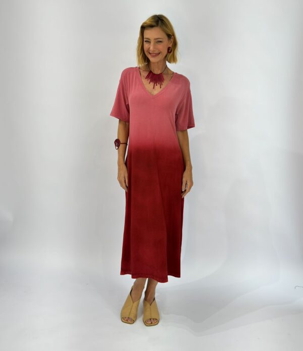 Vestido Em Malha Degradê Com Bolsos E Mangas Curtas - Goiaba - Imagem 1