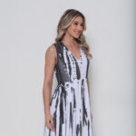 Vestido Em Malha Estampado Regata Decote V Com Bolsos - Branco - Imagem 3