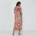 Vestido Em Malha Estampado De Mangas Curtas Com Bolsos - Bege - Imagem 5
