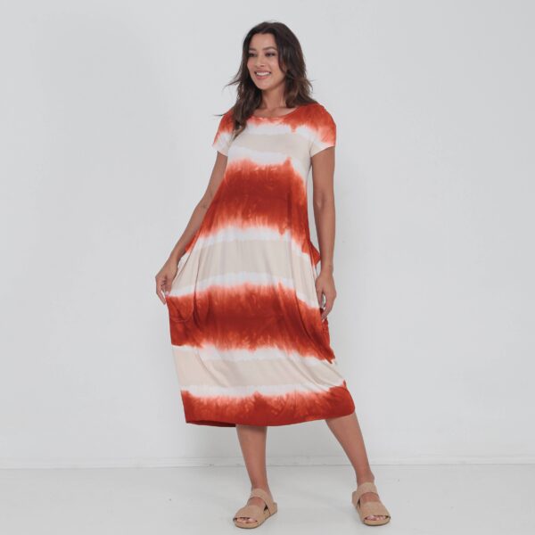 Vestido Em Malha Estampado Com Bolsos E Mangas Curtas - Tie Dye - Imagem 4