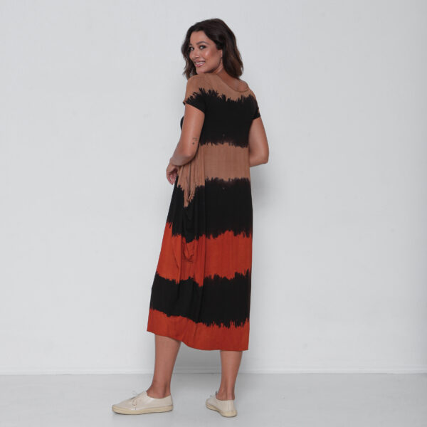Vestido Tie Dye em Malha Manga Curta - Preto - Imagem 5