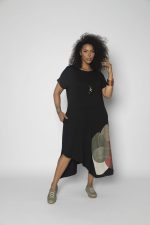 Vestido em Malha Estampado Manga Curta - Preto