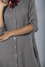 Vestido em Linho com Botões Madrepérola - Imagem 3