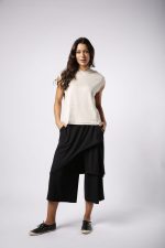 Calça Feminina Em Malha Com Bolsos Nas Laterais - Imagem 6