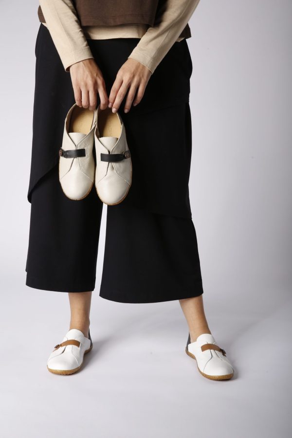 Tênis Feminino em Couro - Mármore / Branco - Imagem 5