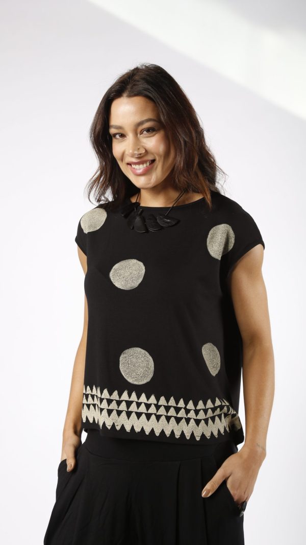 Blusa Tokyo Com Manga Curta Flórida - Preto