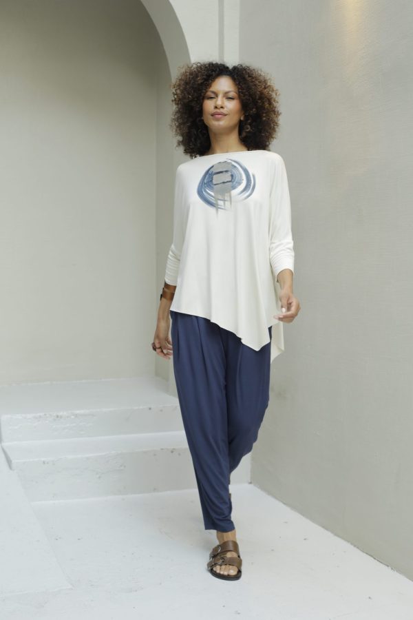 Blusa Feminina Diagonal Manga Curta - Off - Imagem 2