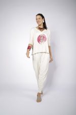 Blusa Feminina Em Malha Decote Em V - Cru - Imagem 2