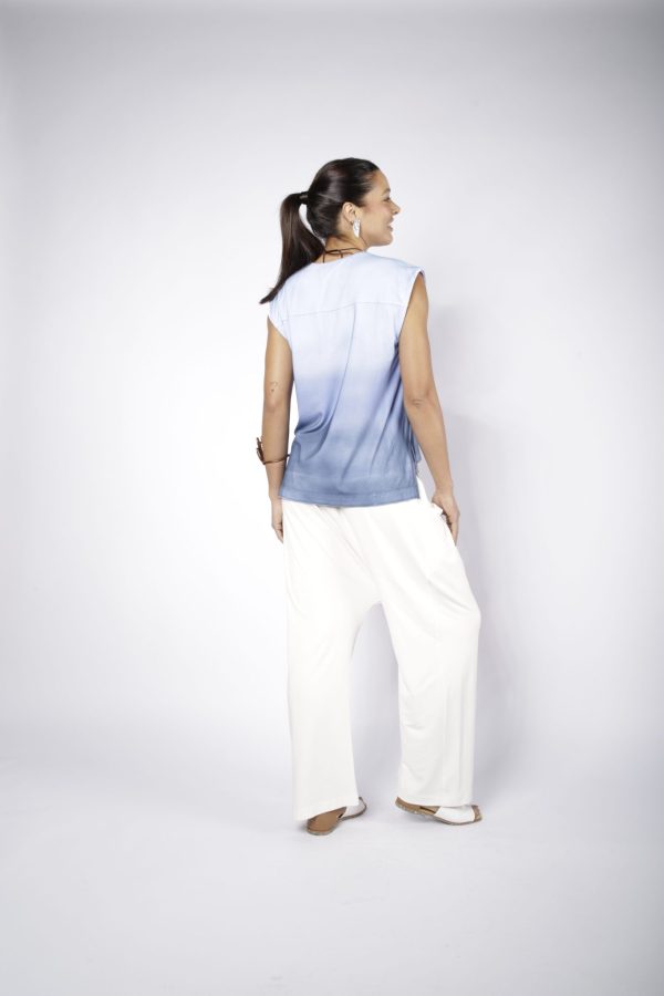 Blusa Feminina Estampada Com Mangas Curtas  - Azul - Imagem 4