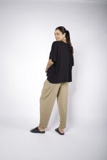 Blusa Feminina Em Malha Com Mangas Curtas - Imagem 4