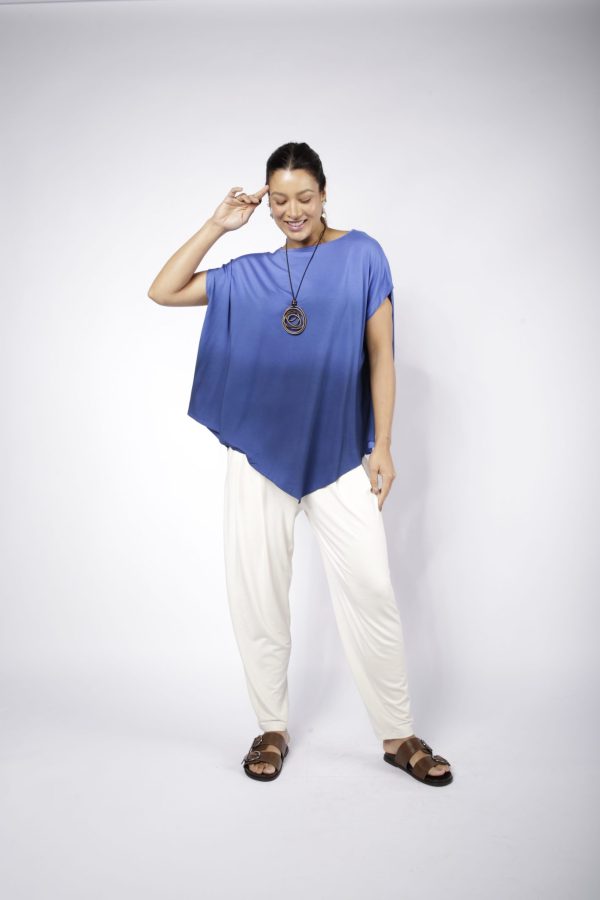 Blusa Feminina Em Malha Com Mangas Curtas - Azul - Imagem 2