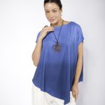 Blusa Feminina Em Malha Com Mangas Curtas - Azul