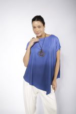Blusa Feminina Em Malha Com Mangas Curtas - Azul