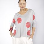 Blusa Feminina Estampada Com Decote Em V - Cinza