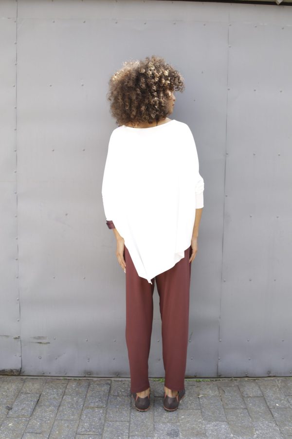Blusa Diagonal Com Manga Curta - Off - Imagem 4
