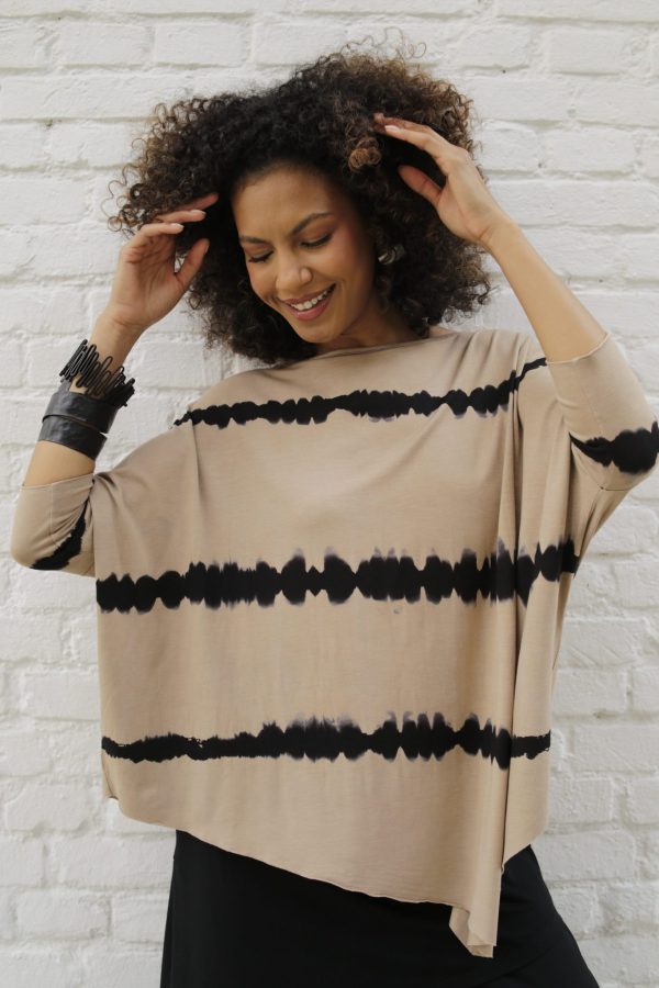 Blusa Feminina Diagonal Manga Curta - Listrada - Imagem 3