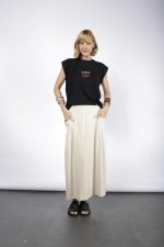 Saia Midi Feminina Madrid Com Bolsos