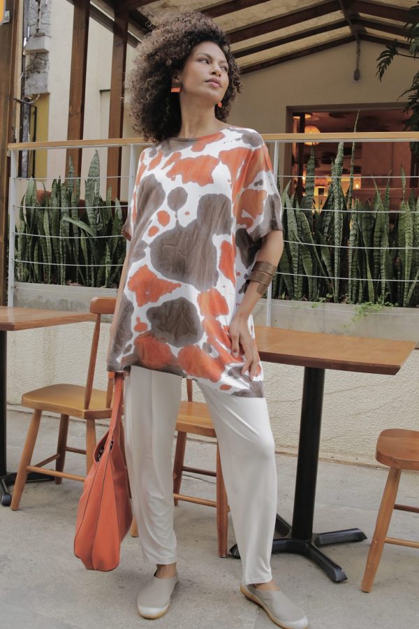 Blusa Feminina Estampada Em Malha Manga Curta - Bicolor - Imagem 3
