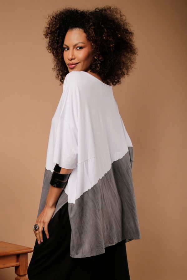 Blusa Feminina Em Malha Com Manga Curta - Branco - Imagem 3