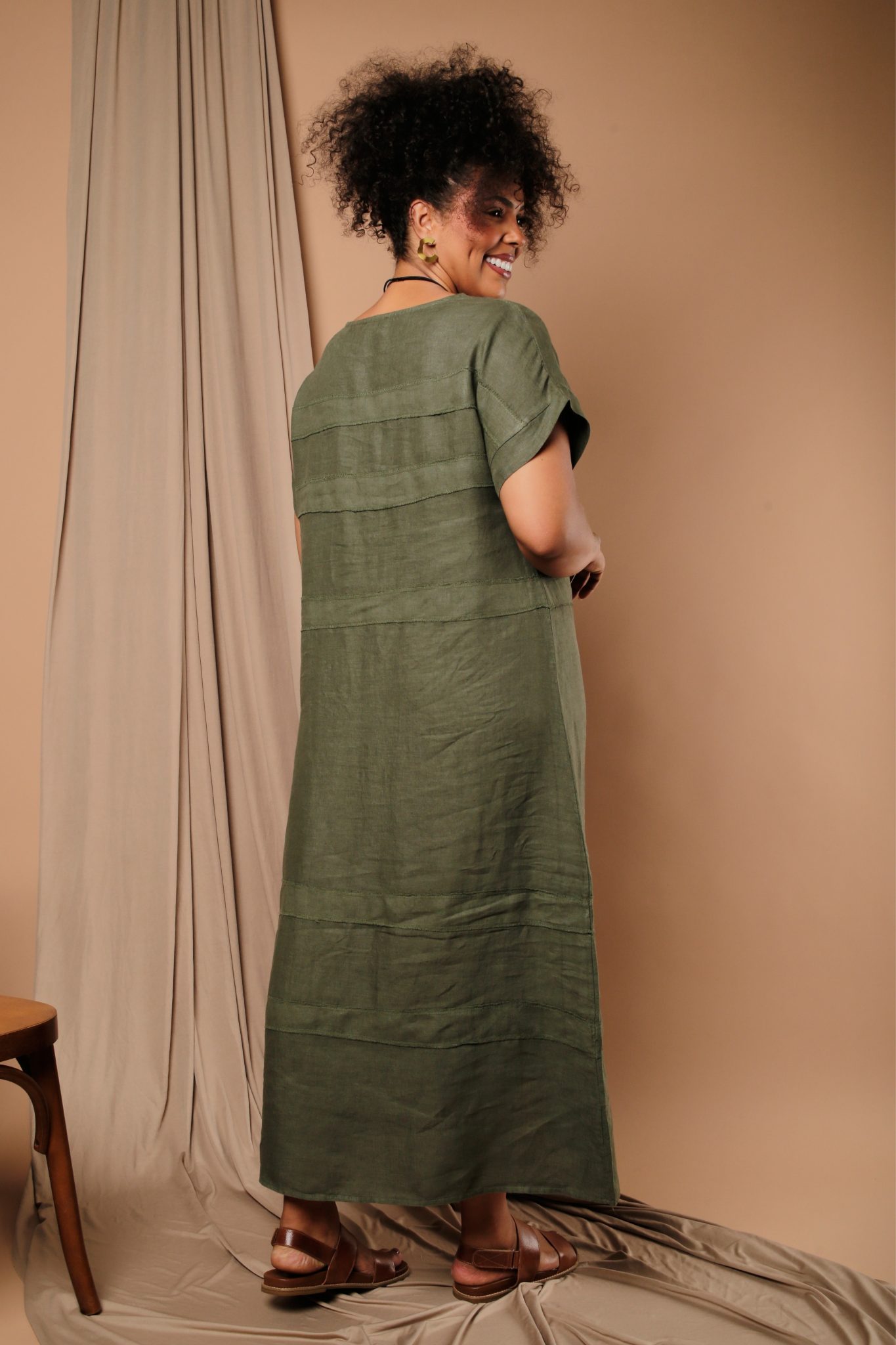 6 Vestido Feminino Linho Puro Com Manga Curta - Imagem 3
