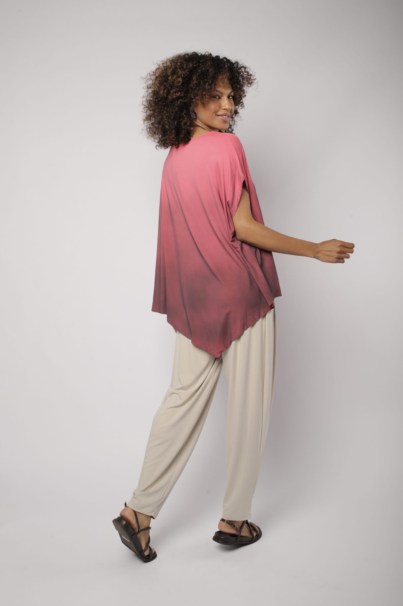 _D3_7373 Blusa Feminina Em Malha Gola Canoa - Rosa - Imagem 4