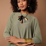 Blusa Feminina Com Manga Curta