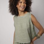 Regata Em Linho Puro Com Botão