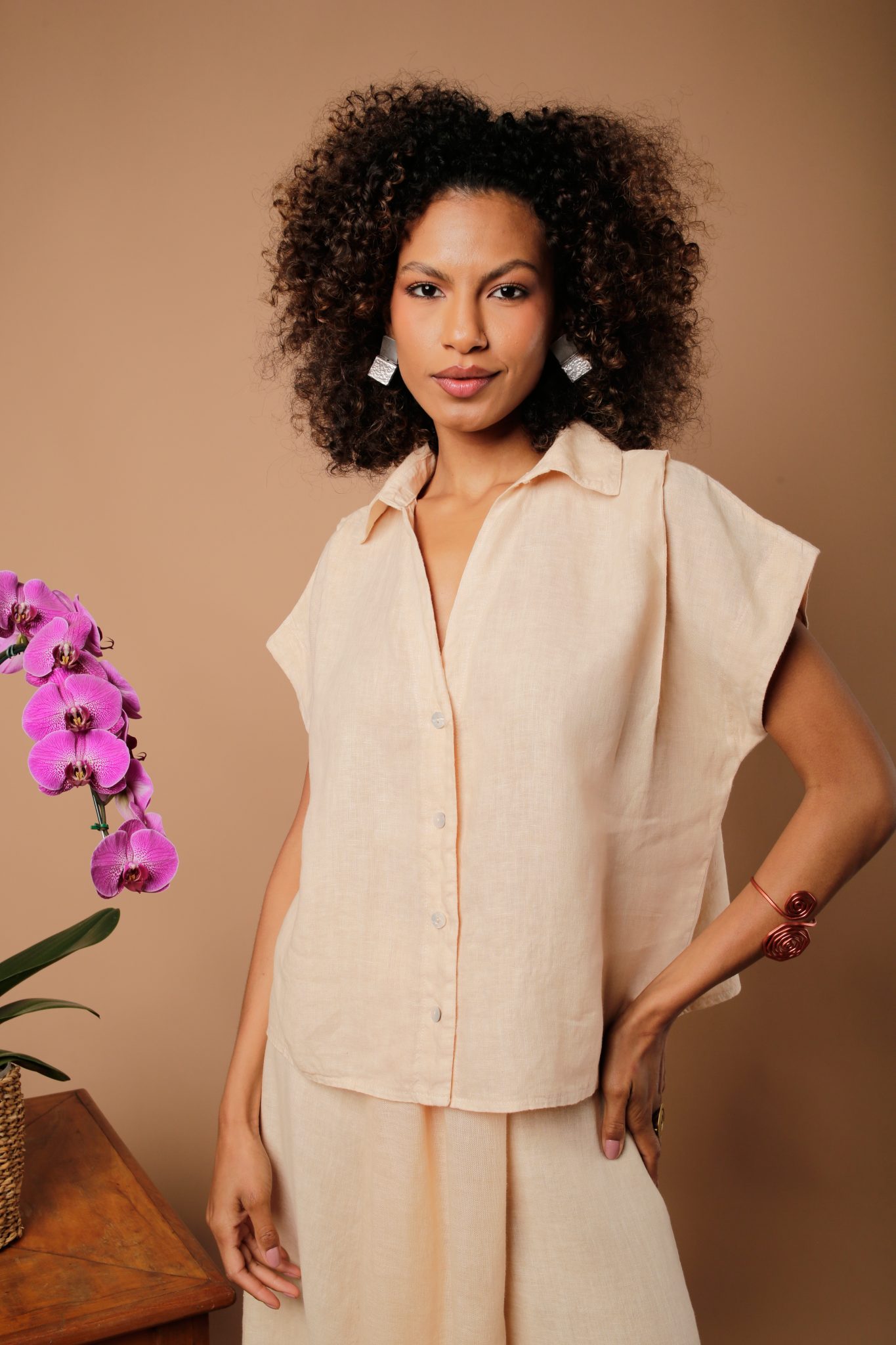 Fotos dia 10100907 Camisa Feminina Em Linho Puro - Imagem 1