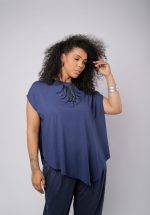 Blusa Feminina Em Malha Mangas Curtas