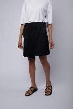 Saia Feminina Com Bolsos Nas Laterais - Imagem 3